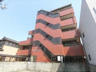 レジデンス丸高【1階】の外観