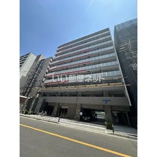 セレニテ江坂ミラク【6階】の外観