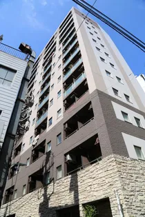 フォレシティ六本木【2階】の外観