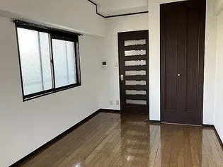 ライオンズマンション博多駅南第2【5階】の居間