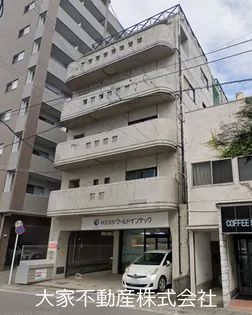 ラガール【3階】の外観