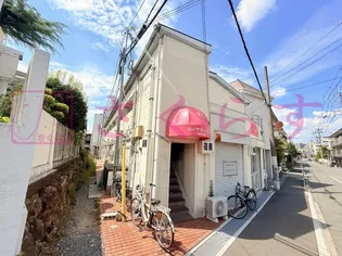 ロイヤルハイツ緑地公園【1階】の外観