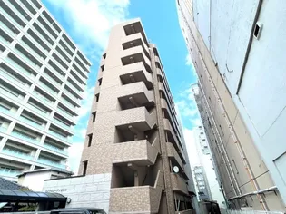 ロイヤルガーデン春日町【6階】の外観