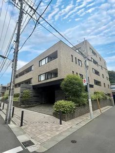 東京都品川区上大崎2【マンション】の外観