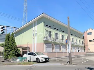 ネオ ドミールの画像