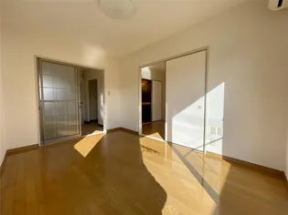 メゾンローズA【1階】の居間