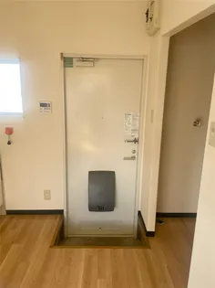 メゾンローズA【1階】の玄関