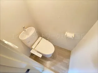 ローレル寺尾の内装