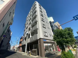 コスモガーデン鴨池【7階】の外観