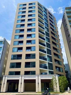 THE DOORS 広尾【3階】の外観