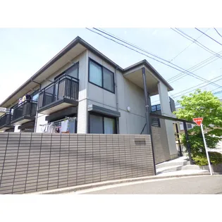 ラ・フローラ永福【2階】の外観