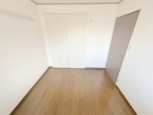 タワー ア・ラ・モード【5階】の外観