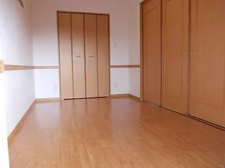 アンジュ・コリーヌ【2階】の内装