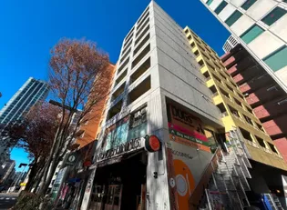 東京都新宿区西新宿6【マンション】の外観