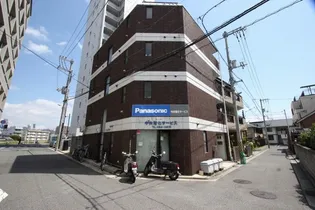 Rote katze【2階】の外観