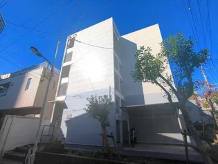 レオパレスオーロラ【3階】の外観