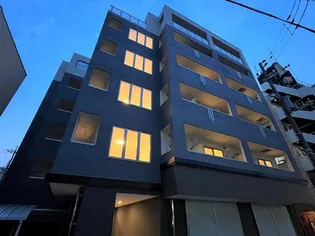 エストレージャの画像