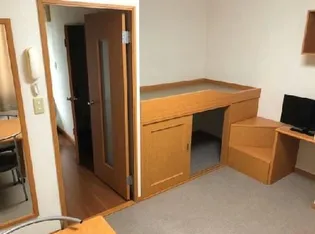 レオパレスコンフォール石脇3【2階】の居間