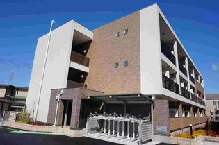 カーサ・コルソ【2階】の外観