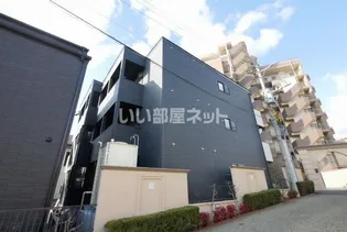 サニーガーデン紫【1階】の外観