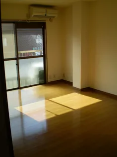 KDMビル【2階】の居間