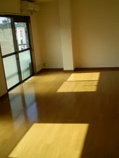 KDMビル【2階】の居間