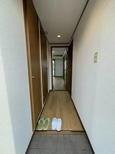 パーシモンハイツ【2階】の玄関