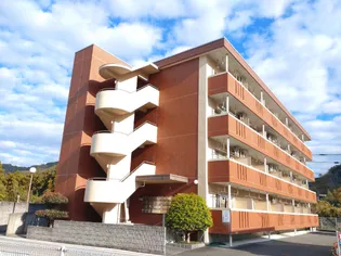 カレッジヒルズ【2階】の外観