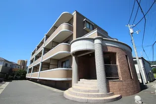 緑邑館【3階】の外観