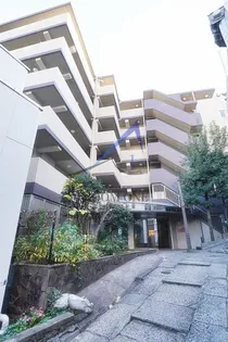 レナトゥス四谷【5階】の外観