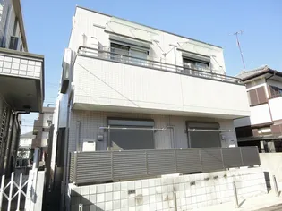 エストAKIIの画像