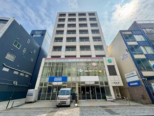 放生館【3階】の外観