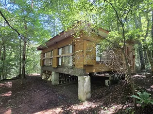 山梨県南都留郡鳴沢村鳴沢【一戸建】の外観