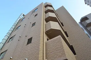 シャルマン三篠【4階】の外観