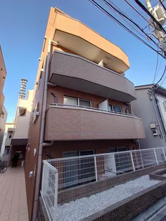 アムロゼッタ四ッ谷【1階】の外観