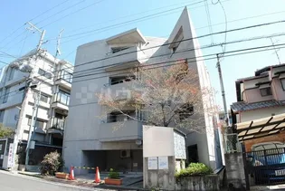 メゾン・ド・メトロ緑地公園【4階】の外観