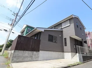 神奈川県藤沢市鵠沼海岸5【一戸建】の外観