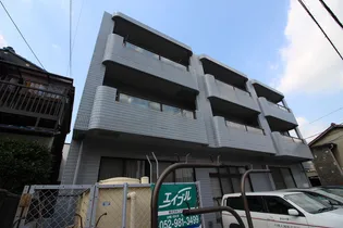 メゾンヤマモト【2階】の外観