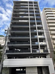 レジュールアッシュ神戸ヴィヴァン【3階】の外観