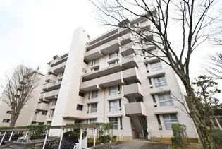 UR多摩ニュータウン松が谷【3階】の外観