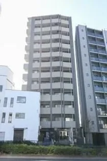 スカイコート新宿壱番館【5階】の外観