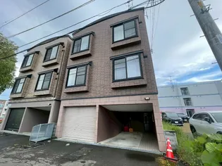 北海道札幌市東区北十三条東16【アパート】の外観