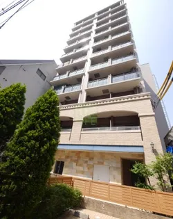 レジディア新宿御苑【7階】の外観