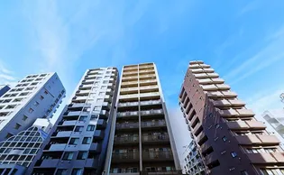 東京都新宿区住吉町【マンション】の外観