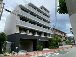 兵庫県西宮市甲子園七番町【マンション】の外観