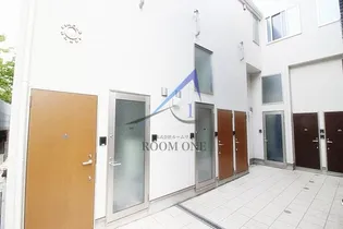 サークルハウス田園調布壱番館【2階】の外観