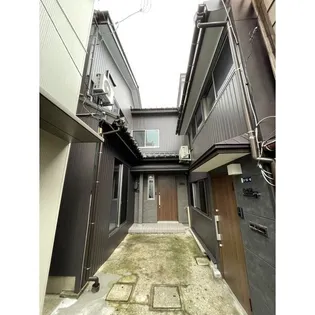 新潟県新潟市中央区万代6【一戸建】の外観