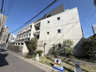 ラ・プレス神宮前【3階】の外観