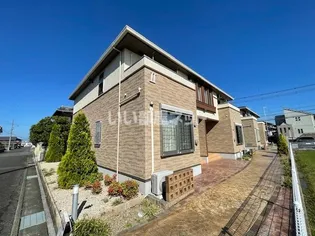 三重県鈴鹿市岸岡町【アパート】の外観