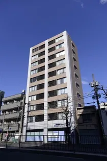 AKIRA QUATTROの画像